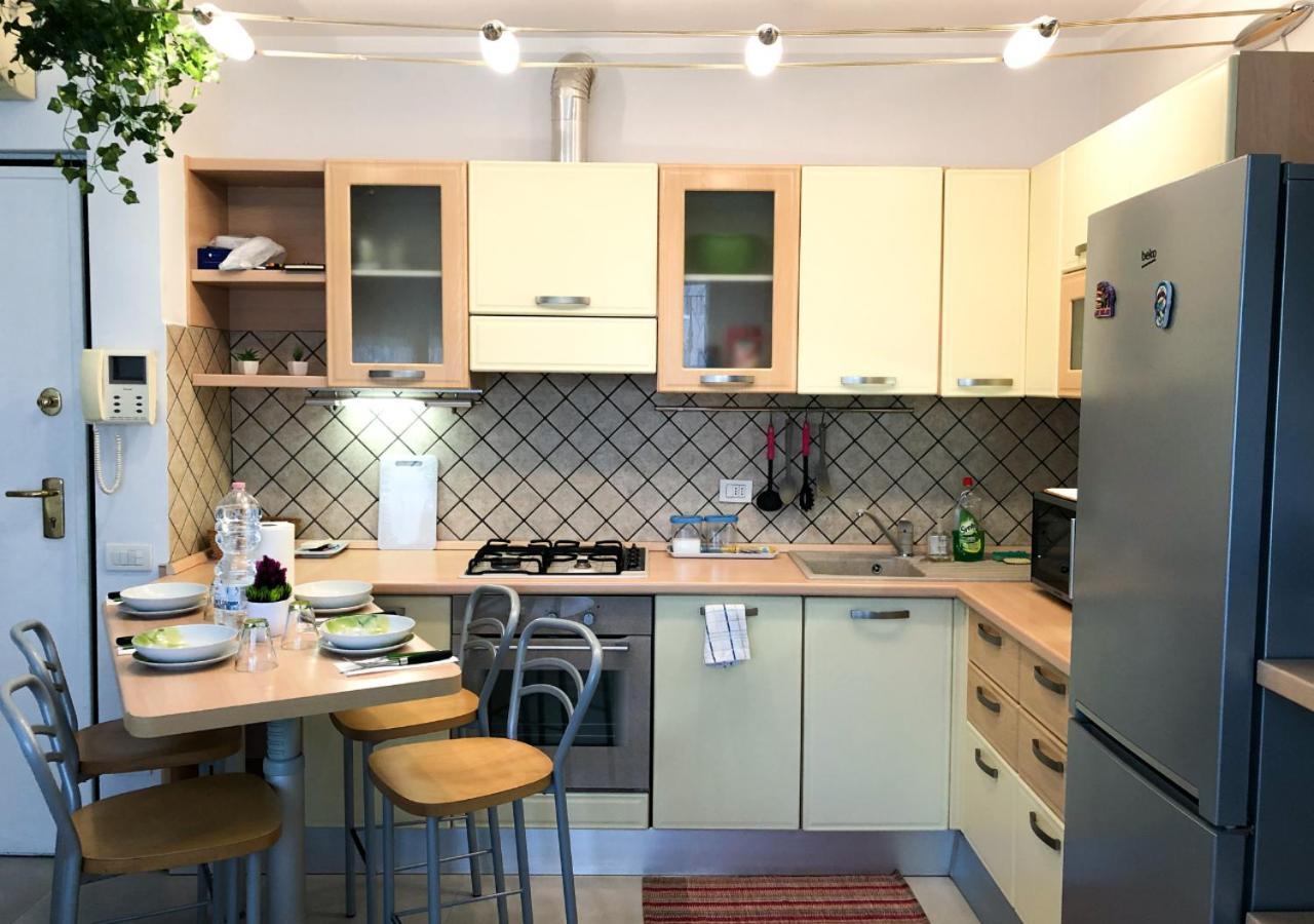 Ferienwohnung Confortevole Bilocale A Pochi Minuti Dal Centro Mailand Exterior foto
