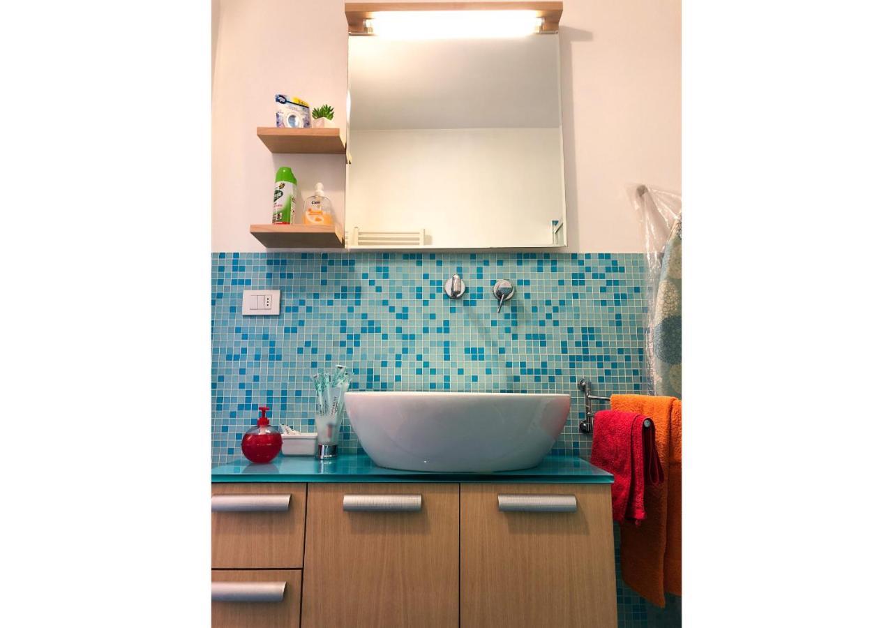 Ferienwohnung Confortevole Bilocale A Pochi Minuti Dal Centro Mailand Exterior foto