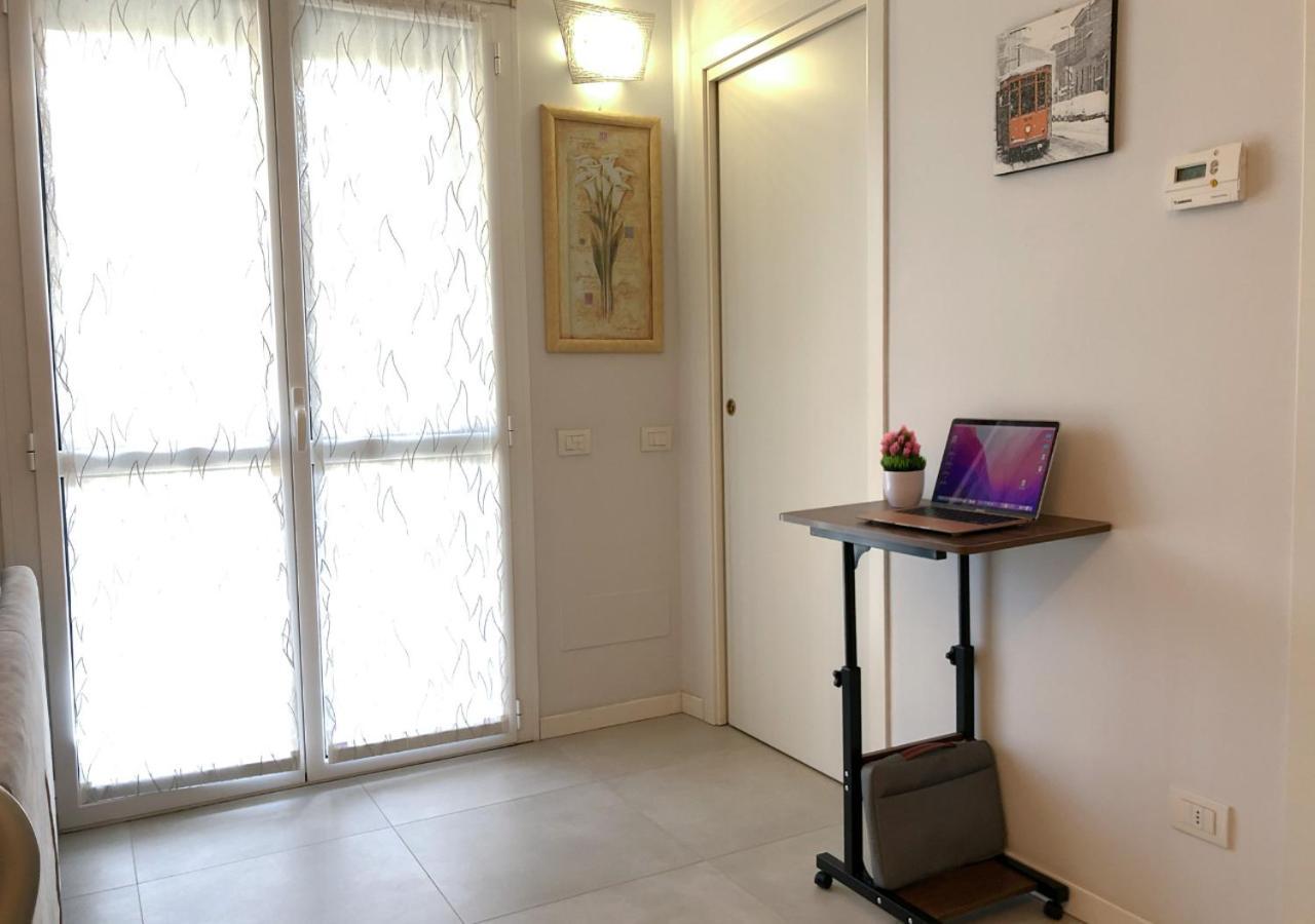 Ferienwohnung Confortevole Bilocale A Pochi Minuti Dal Centro Mailand Exterior foto