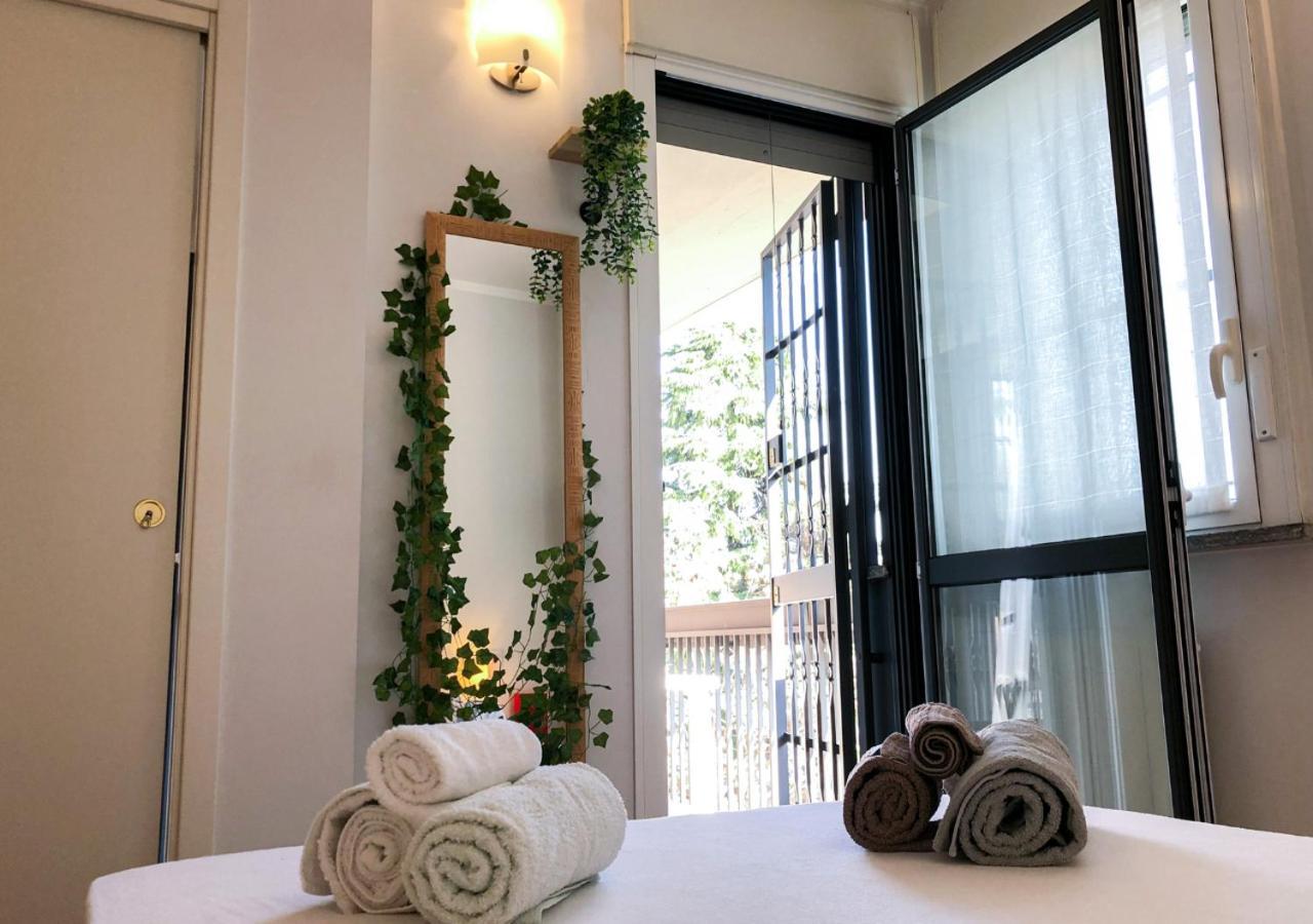 Ferienwohnung Confortevole Bilocale A Pochi Minuti Dal Centro Mailand Exterior foto